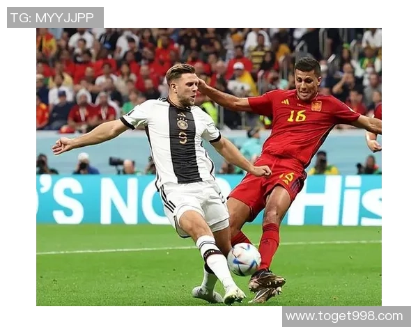 雷霆队与小牛队激战正酣球迷期待精彩对决与精彩表现